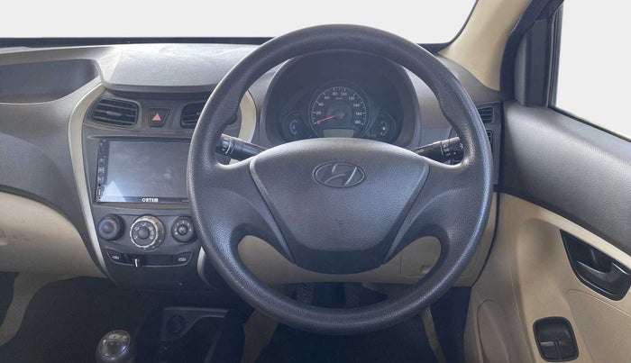 2016 Hyundai Eon ERA +, Petrol, Manual, 62,586 km, Steering Wheel Close Up