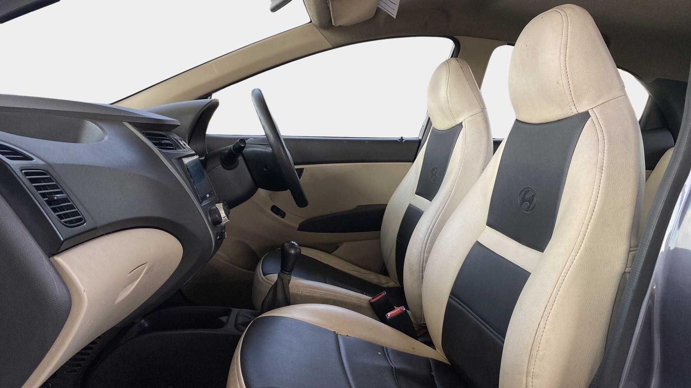 2016 Hyundai Eon ERA +, Petrol, Manual, 62,586 km, Right Side Front Door Cabin