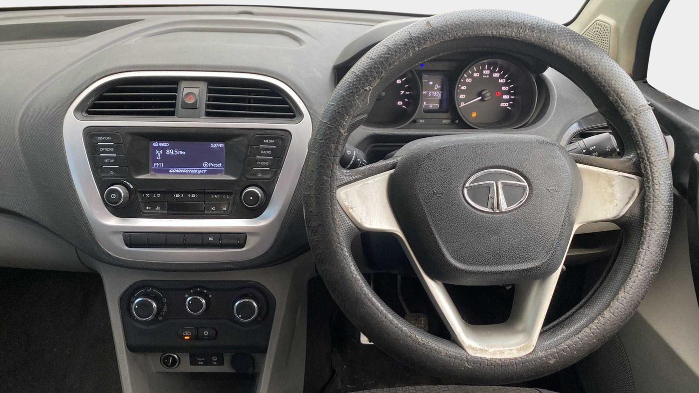 2016 Tata Tiago XT PETROL, Petrol, Manual, 67,928 km, Steering Wheel Close Up