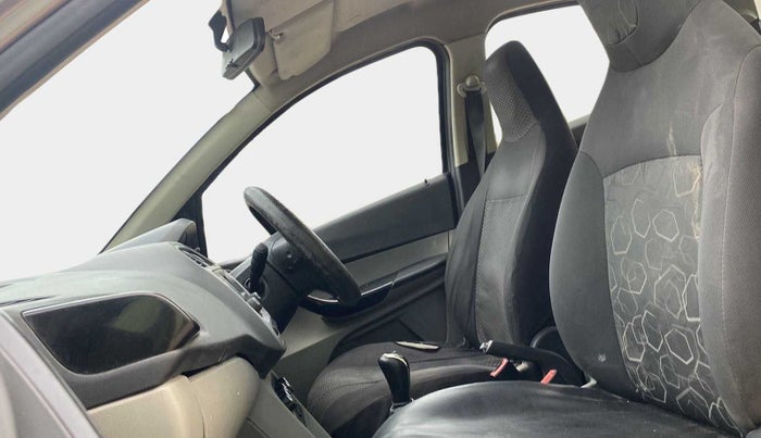 2016 Tata Tiago XT PETROL, Petrol, Manual, 67,928 km, Right Side Front Door Cabin