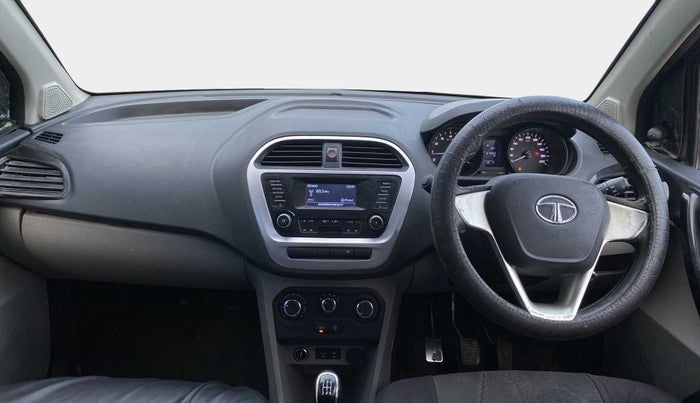 2016 Tata Tiago XT PETROL, Petrol, Manual, 67,928 km, Dashboard