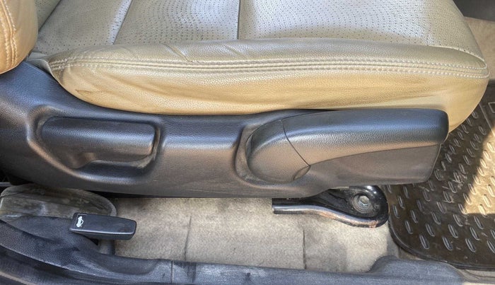 2015 Honda City 1.5L I-VTEC VX, Petrol, Manual, 76,697 km, Driver Side Adjustment Panel