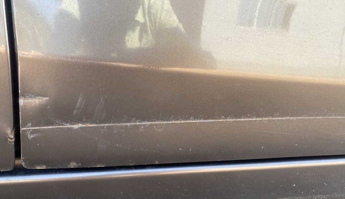 2013 Maruti Ritz VXI, Petrol, Manual, 43,864 km, Driver-side door - Slightly dented