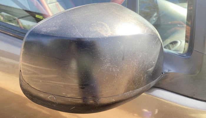 2013 Maruti Ritz VXI, Petrol, Manual, 43,864 km, Right rear-view mirror - Cover has minor damage