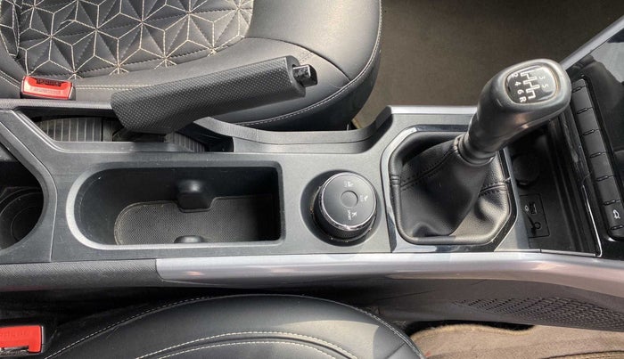 2021 Tata NEXON XM SUNROOF PETROL, Petrol, Manual, 42,601 km, Gear Lever