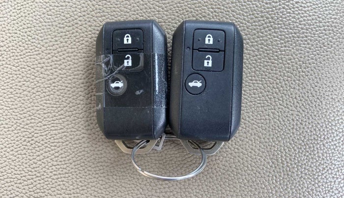 2017 Maruti Dzire ZXI PLUS AMT, Petrol, Automatic, 17,325 km, Key Close Up