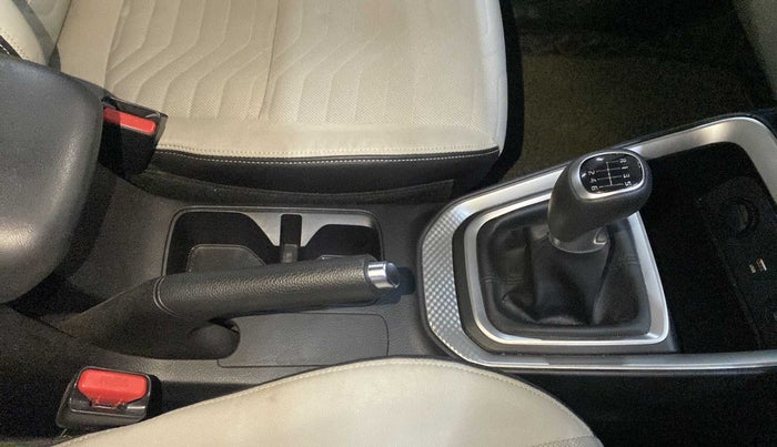2020 KIA SONET HTX 1.0 IMT, Petrol, Manual, 16,949 km, Gear Lever