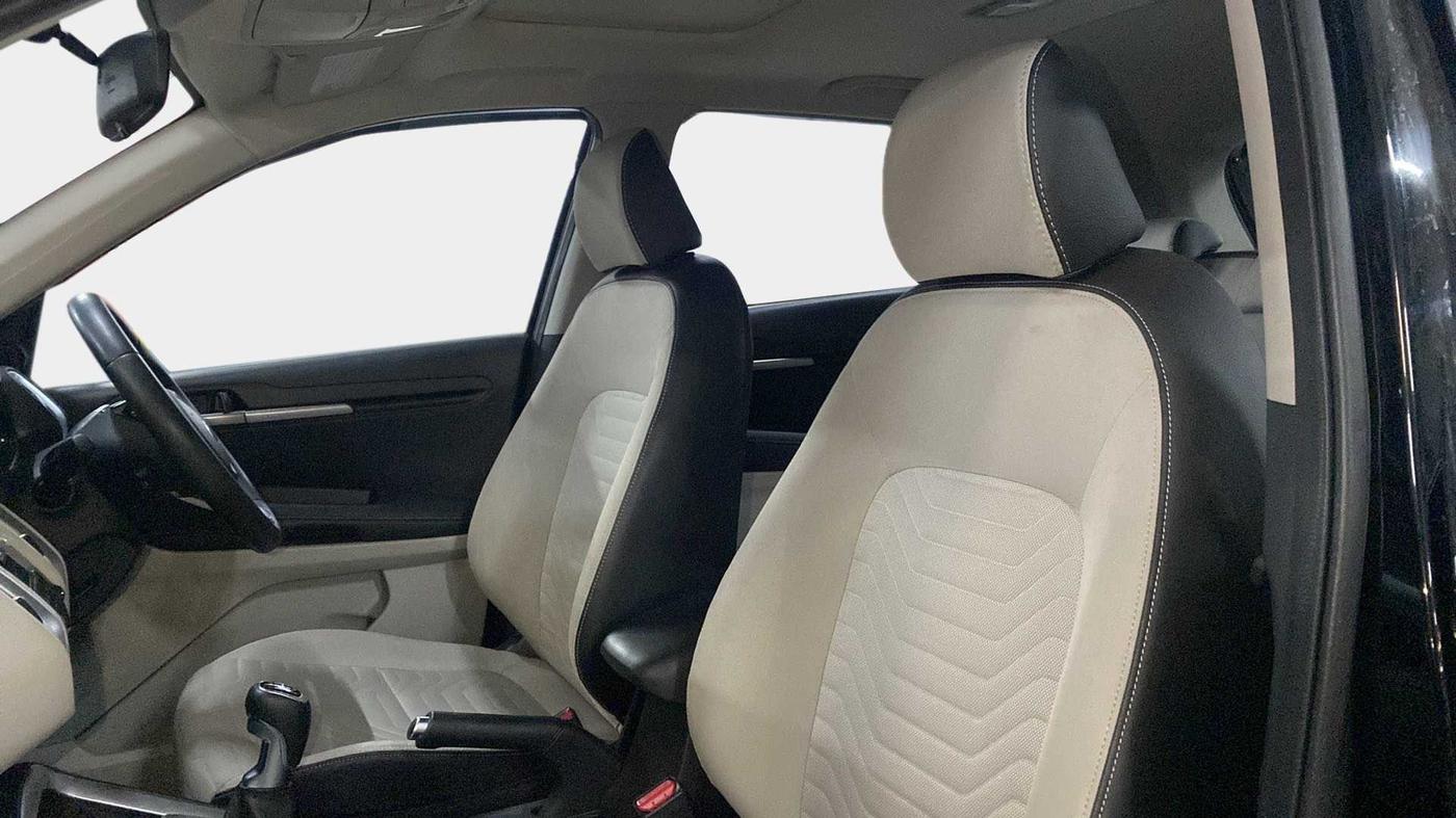 2020 KIA SONET HTX 1.0 IMT, Petrol, Manual, 16,949 km, Right Side Front Door Cabin