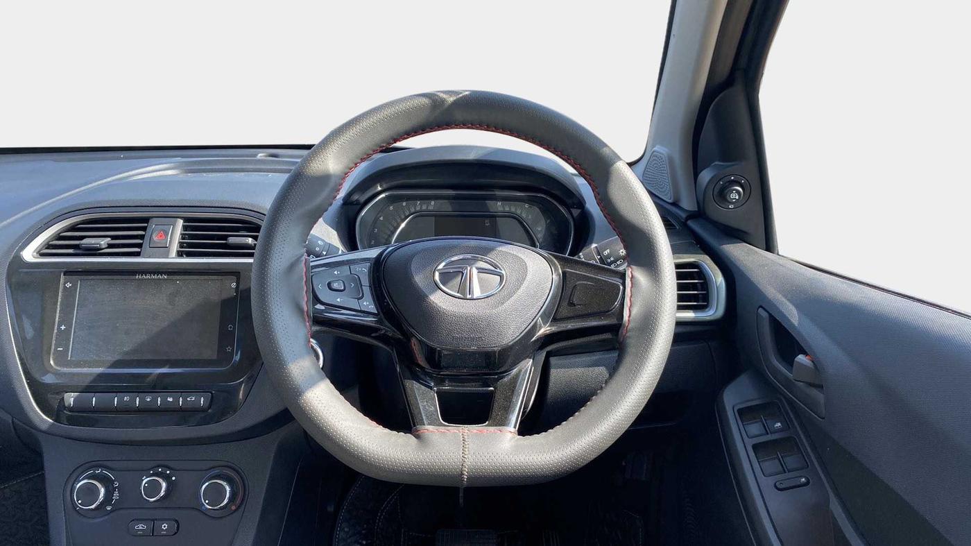 2022 Tata TIAGO NRG XZ AMT, Petrol, Automatic, 11,468 km, Steering Wheel Close Up