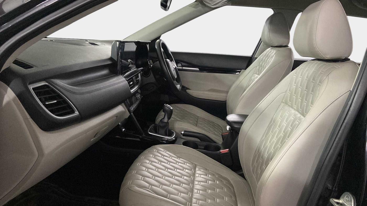 2019 KIA SELTOS HTX 1.5 PETROL, Petrol, Manual, 40,444 km, Right Side Front Door Cabin