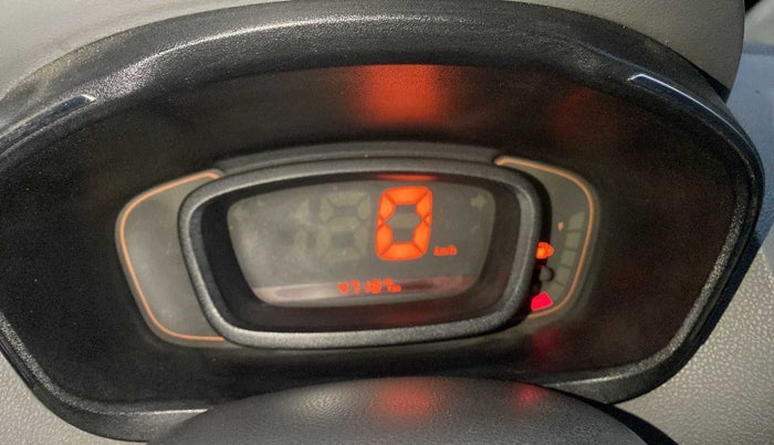 2016 Renault Kwid RXT 0.8, Petrol, Manual, 47,182 km, Odometer Image