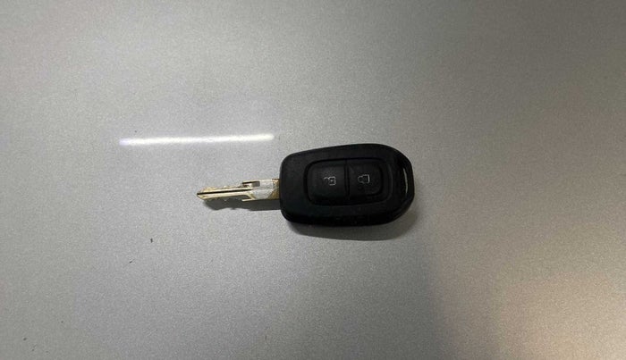 2016 Renault Kwid RXT 0.8, Petrol, Manual, 47,182 km, Key Close Up