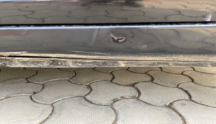2012 Maruti Swift VDI, Diesel, Manual, 80,711 km, Left running board - Minor scratches