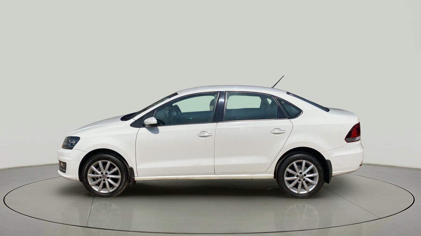 2017 Volkswagen Vento HIGHLINE PLUS 1.2 AT 16 ALLOY, Petrol, Automatic, 44,681 km, Left Side