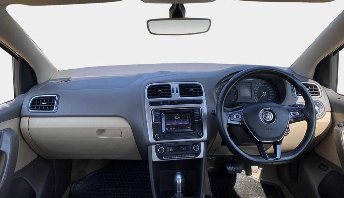 2017 Volkswagen Vento HIGHLINE PLUS 1.2 AT 16 ALLOY, Petrol, Automatic, 44,681 km, Dashboard