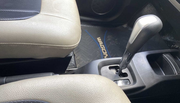 2016 Maruti Wagon R 1.0 VXI (O) AMT, Petrol, Automatic, 62,263 km, Gear Lever