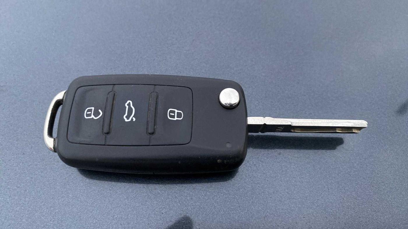 2022 Volkswagen Polo HIGHLINE PLUS 1.0L TSI, Petrol, Manual, 28,664 km, Key Close Up