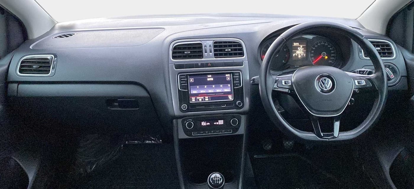 2022 Volkswagen Polo HIGHLINE PLUS 1.0L TSI, Petrol, Manual, 28,664 km, Dashboard
