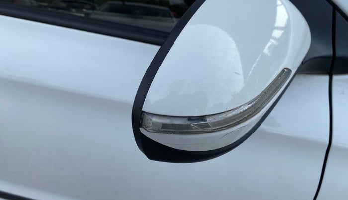 2015 Hyundai Elite i20 ASTA 1.2, Petrol, Manual, 90,430 km, Right rear-view mirror - Indicator light has minor damage