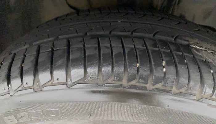 2018 Tata TIGOR XZ PLUS PETROL, Petrol, Manual, 87,428 km, Right Front Tyre Tread