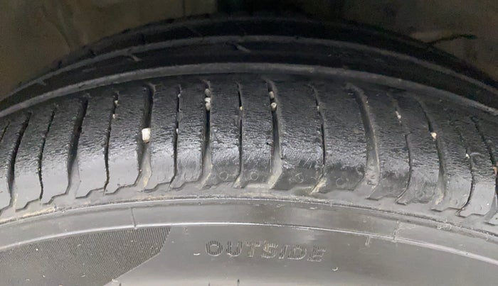 2018 Honda Amaze 1.2L I-VTEC V, Petrol, Manual, 83,858 km, Right Front Tyre Tread