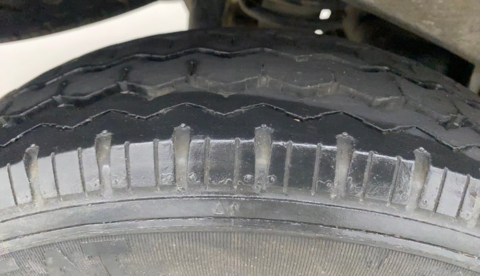 2018 Maruti Eeco 5 STR WITH A/C+HTR, Petrol, Manual, 35,201 km, Right Rear Tyre Tread