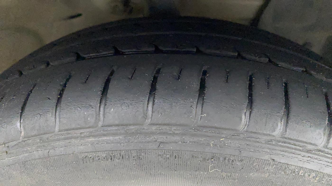 2017 Nissan Micra XV CVT, Petrol, Automatic, 89,568 km, Right Front Tyre Tread