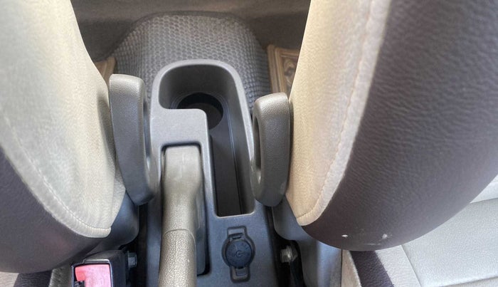 2011 Hyundai i10 ERA 1.1, Petrol, Manual, 52,881 km, Driver Side Adjustment Panel