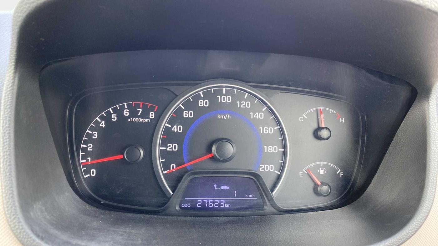 2015 Hyundai Grand i10 MAGNA 1.2 KAPPA VTVT, Petrol, Manual, 27,610 km, Odometer Image