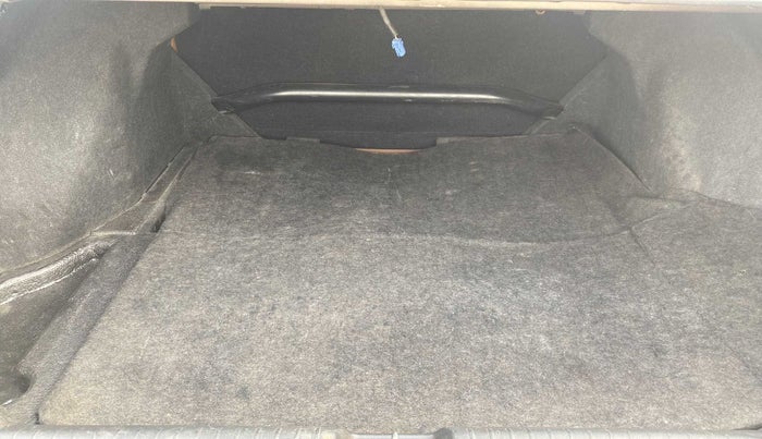 2012 Honda Civic 1.8L I-VTEC V AT SUNROOF, Petrol, Automatic, 90,628 km, Boot Inside
