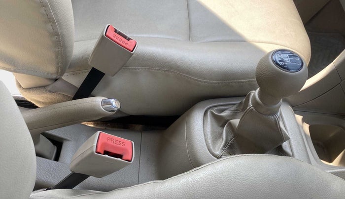 2012 Maruti Ertiga ZXI, Petrol, Manual, 80,879 km, Gear Lever