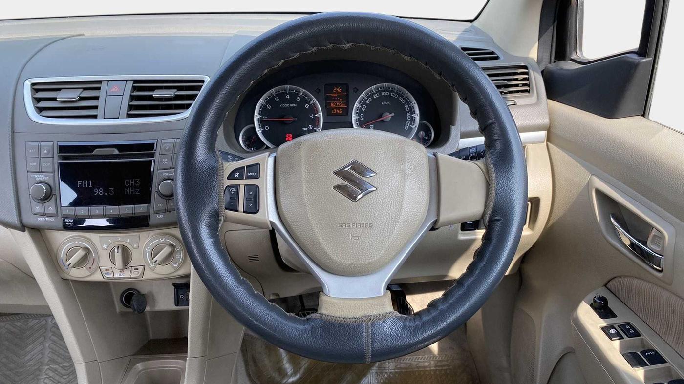 2012 Maruti Ertiga ZXI, Petrol, Manual, 80,879 km, Steering Wheel Close Up