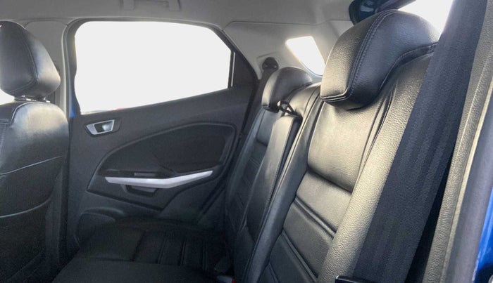2018 Ford Ecosport TITANIUM 1.5L DIESEL, Diesel, Manual, 1,16,898 km, Right Side Rear Door Cabin