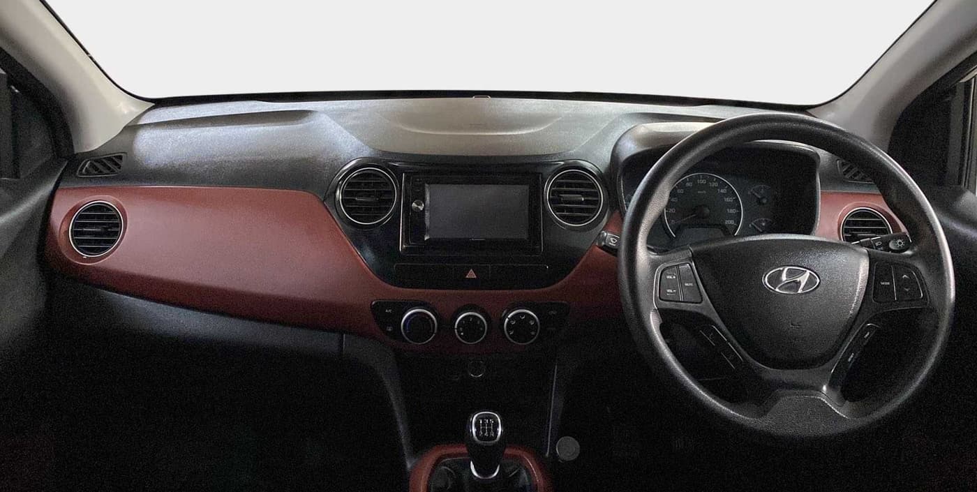 2016 Hyundai Grand i10 SPORTZ 1.2 KAPPA VTVT, CNG, Manual, 63,057 km, Dashboard
