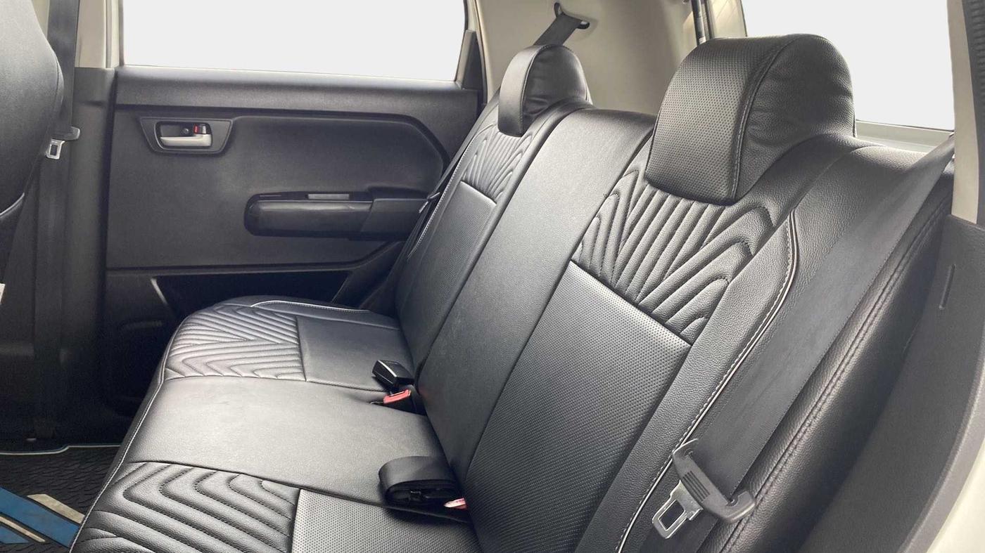 2019 Maruti New Wagon-R ZXI 1.2 AMT, Petrol, Automatic, 25,102 km, Right Side Rear Door Cabin