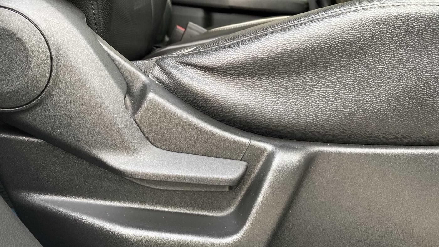 2019 Maruti New Wagon-R ZXI 1.2 AMT, Petrol, Automatic, 25,102 km, Driver Side Adjustment Panel