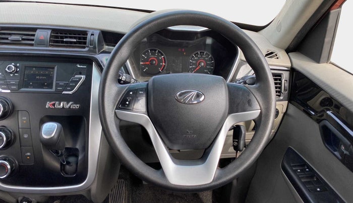 2017 Mahindra Kuv100 K6 PLUS D 6 STR, Diesel, Manual, 48,670 km, Steering Wheel Close Up