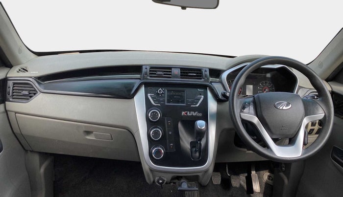 2017 Mahindra Kuv100 K6 PLUS D 6 STR, Diesel, Manual, 48,670 km, Dashboard