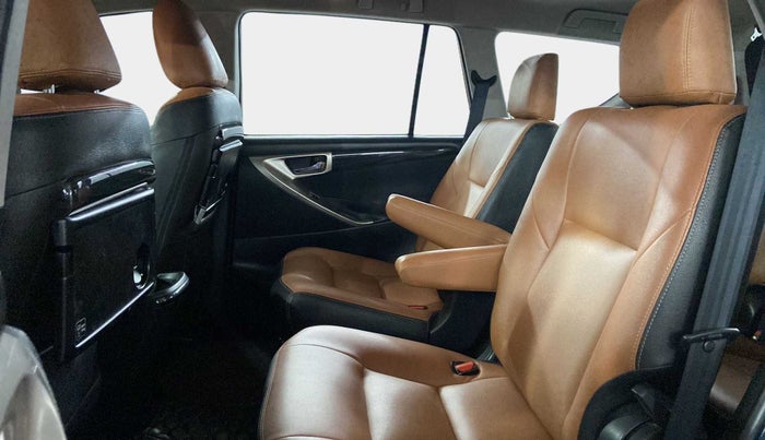 2017 Toyota Innova Crysta TOURING SPORT DIESEL MT, Diesel, Manual, 40,409 km, Right Side Rear Door Cabin