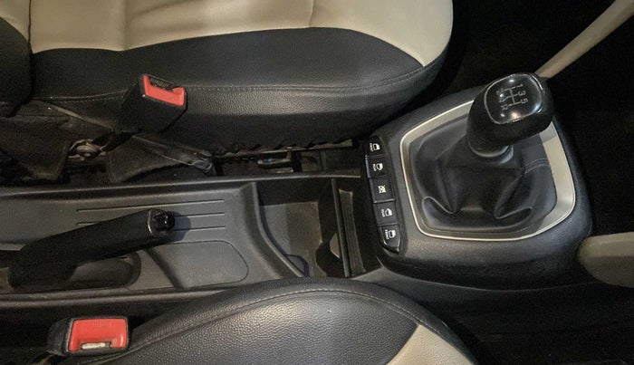 2019 Hyundai NEW SANTRO SPORTZ CNG, CNG, Manual, 57,870 km, Gear Lever
