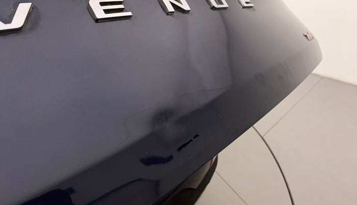 2020 Hyundai VENUE SX 1.0 TURBO, Petrol, Manual, 19,669 km, Dicky (Boot door) - Slightly dented