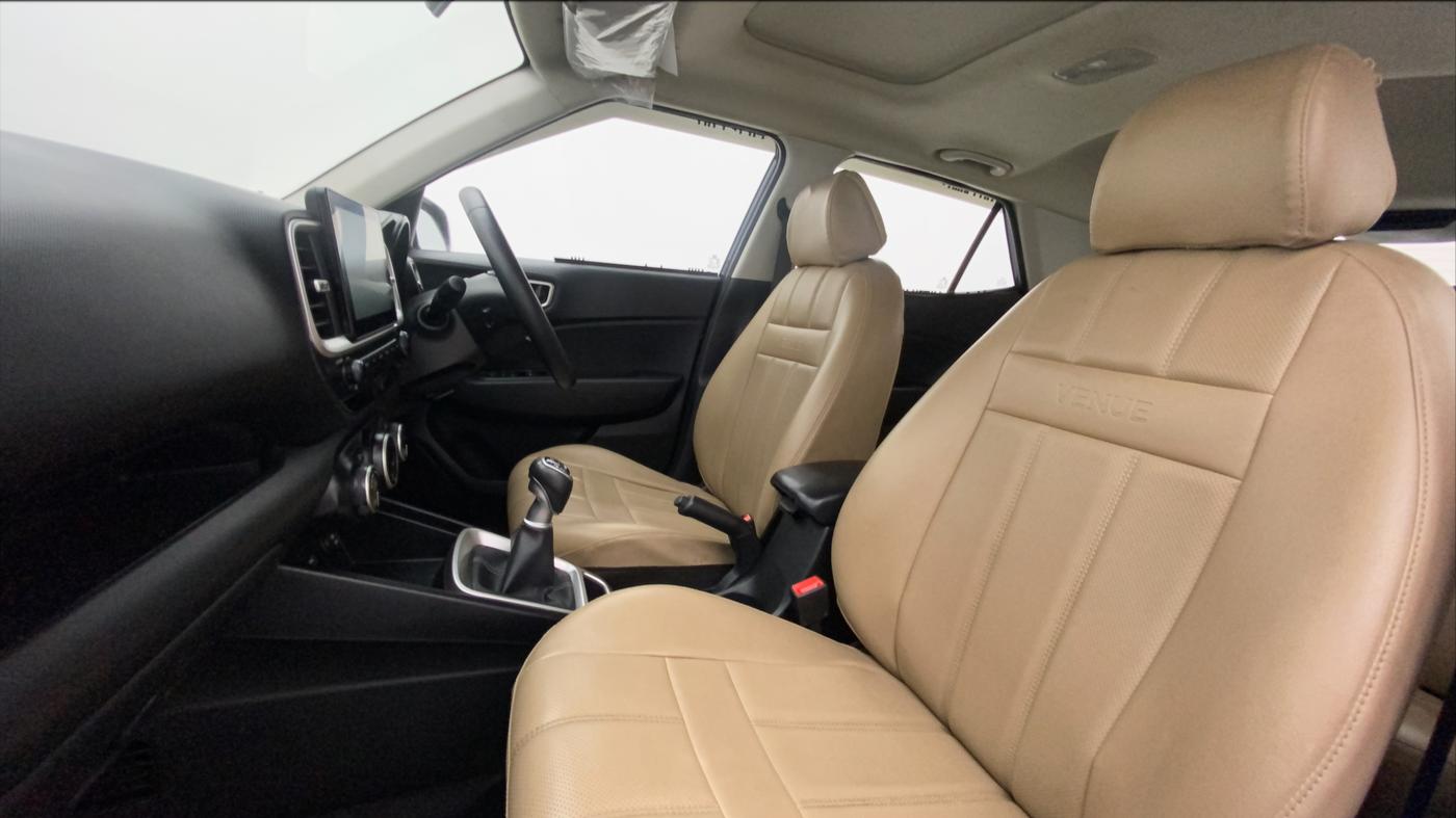 2020 Hyundai VENUE SX 1.0 TURBO, Petrol, Manual, 19,669 km, Right Side Front Door Cabin