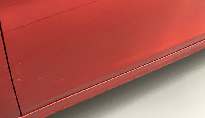 2019 Tata Tiago XZA PETROL, Petrol, Automatic, 42,777 km, Front passenger door - Minor scratches