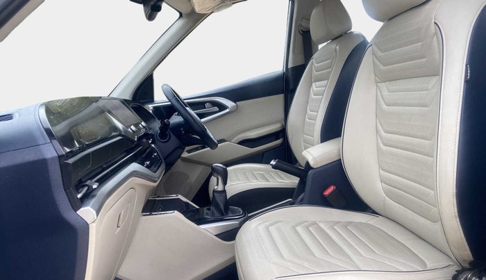 2022 KIA CARENS LUXURY PLUS 1.4 PETROL 7 STR, Petrol, Manual, 7,554 km, Right Side Front Door Cabin