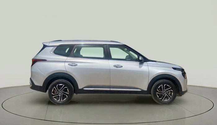 2022 KIA CARENS LUXURY PLUS 1.4 PETROL 7 STR, Petrol, Manual, 7,554 km, Right Side View