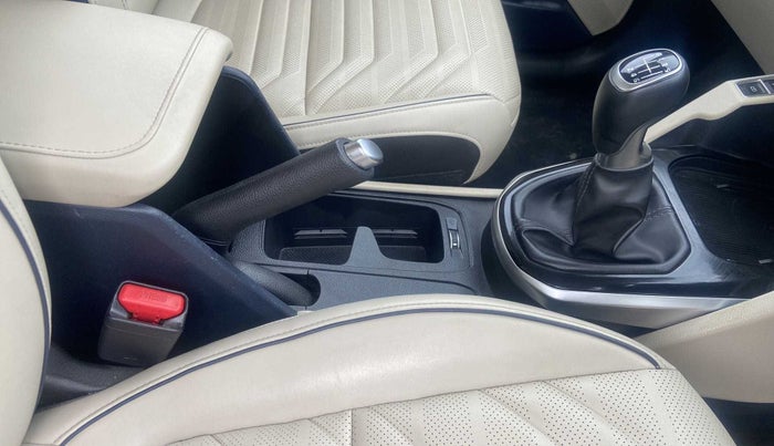 2022 KIA CARENS LUXURY PLUS 1.4 PETROL 7 STR, Petrol, Manual, 7,554 km, Gear Lever