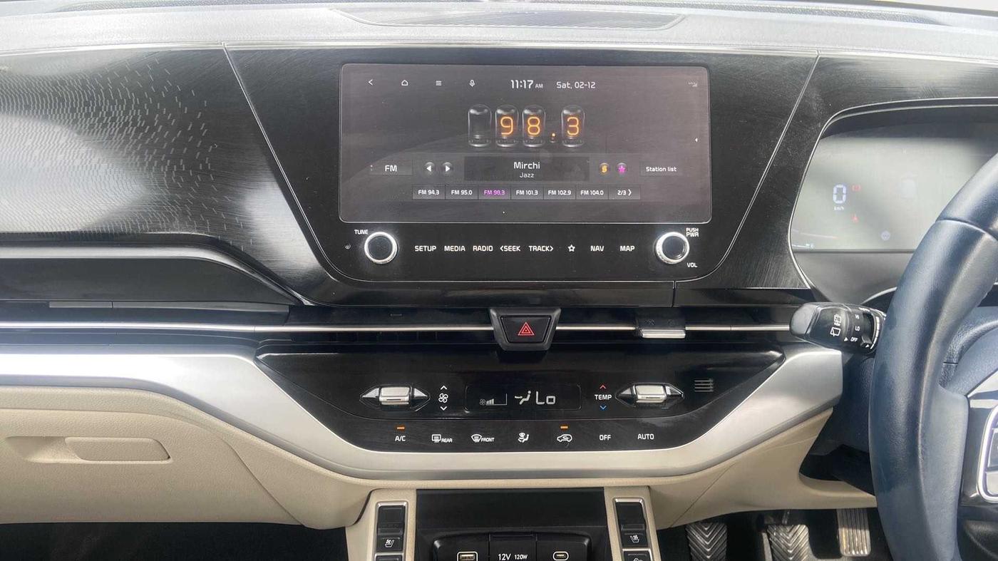 2022 KIA CARENS LUXURY PLUS 1.4 PETROL 7 STR, Petrol, Manual, 7,554 km, Air Conditioner