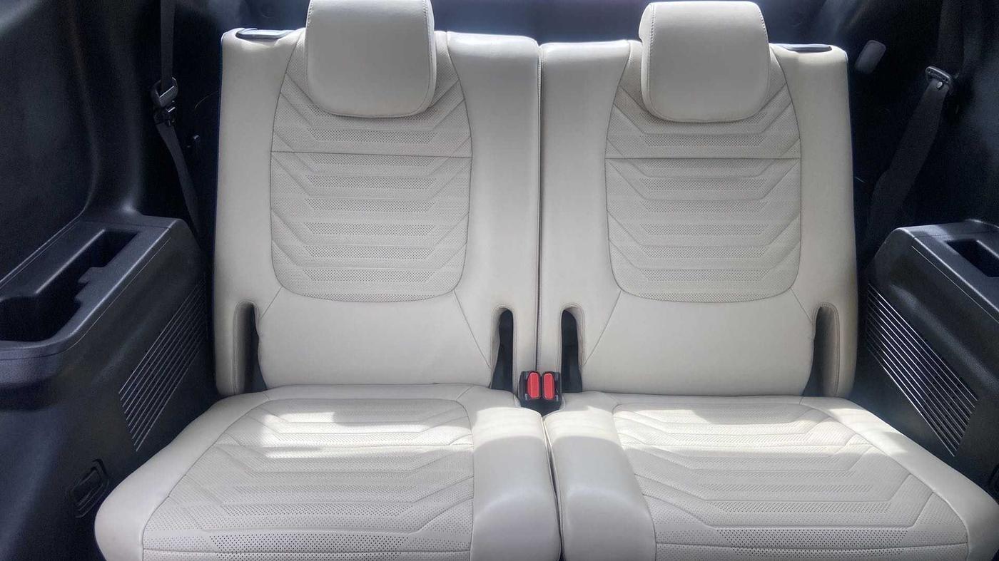 2022 KIA CARENS LUXURY PLUS 1.4 PETROL 7 STR, Petrol, Manual, 7,554 km, Third Seat Row ( optional )