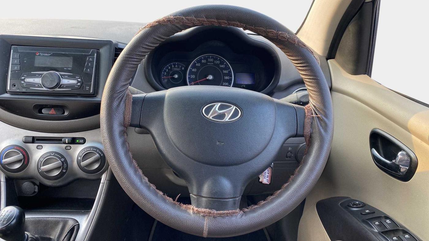 2011 Hyundai i10 MAGNA 1.2, Petrol, Manual, 85,567 km, Steering Wheel Close Up
