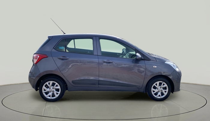 2017 Hyundai Grand i10 SPORTZ 1.2 KAPPA VTVT, Petrol, Manual, 15,235 km, Right Side View